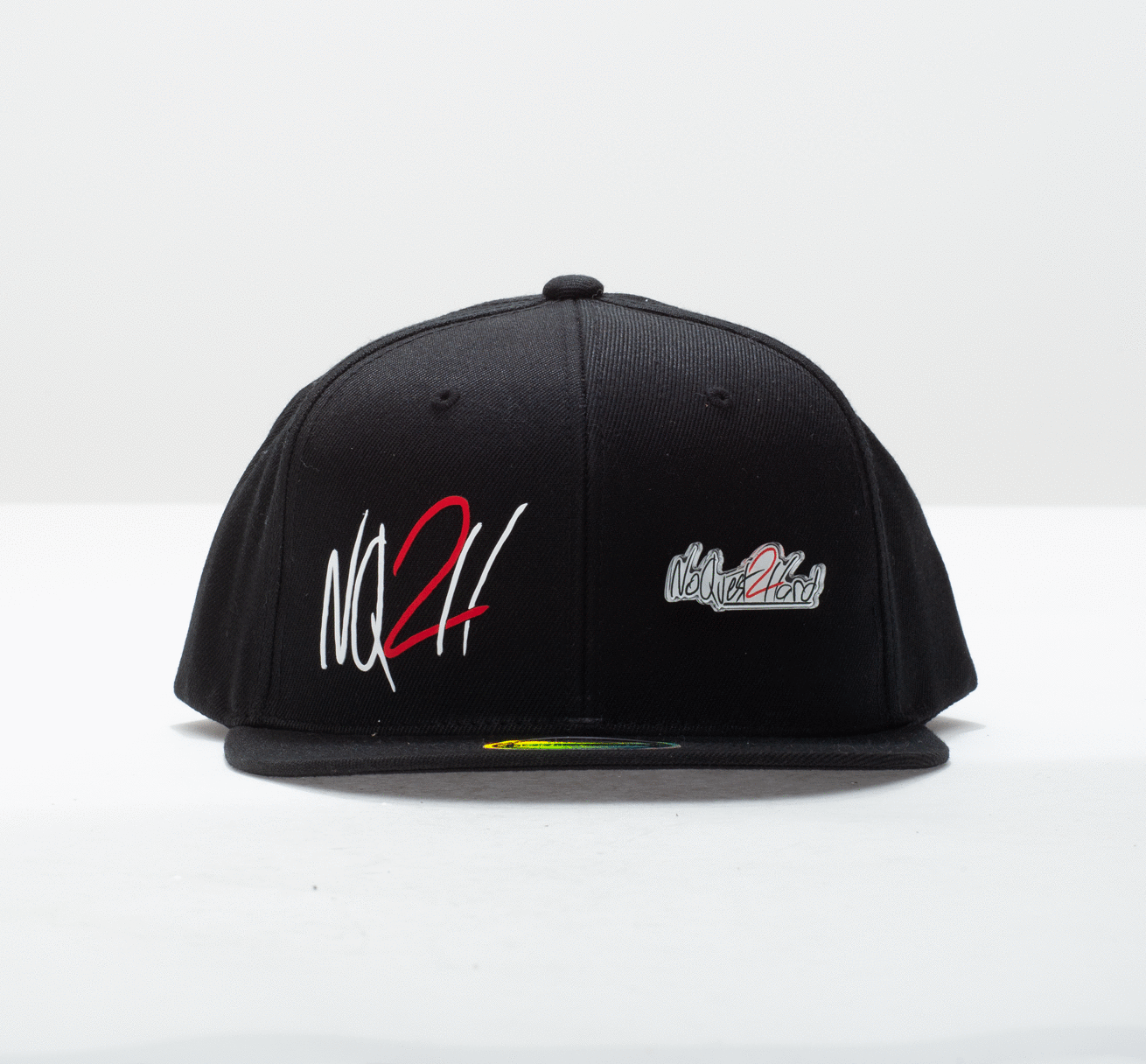 NQ2H Snapback Black